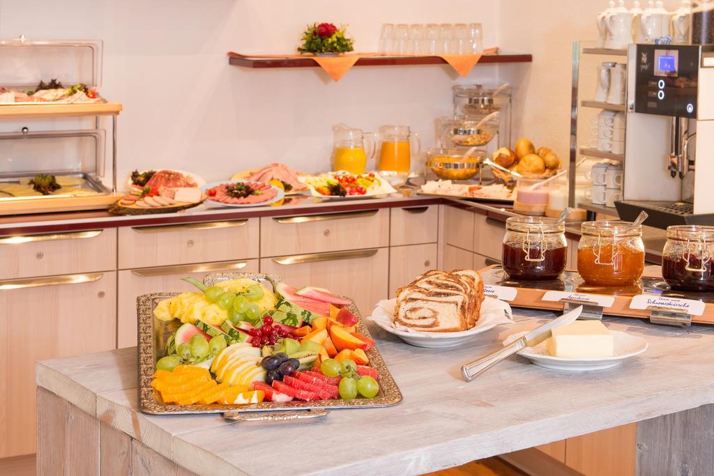 Hotel Garni Regina Oberstdorf Zewnętrze zdjęcie
